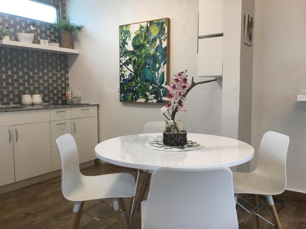 2 Bdr Beach Apartment, Generator Parking Included San Juan Buitenkant foto